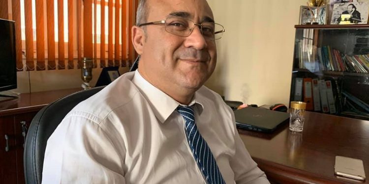 Abderhamane Hadef, expert en économie