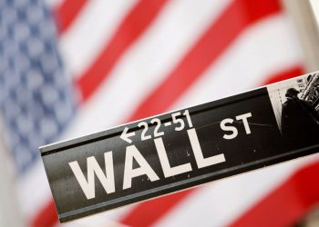 Trump et Biden se croisent le fer  : Wall Street en hausse
