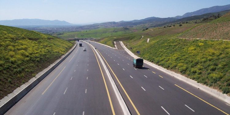Autoroute Est-Ouest