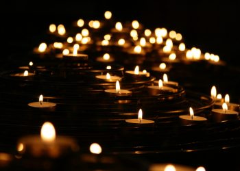 Rassemblement en hommage à Meriem Boundaoui
