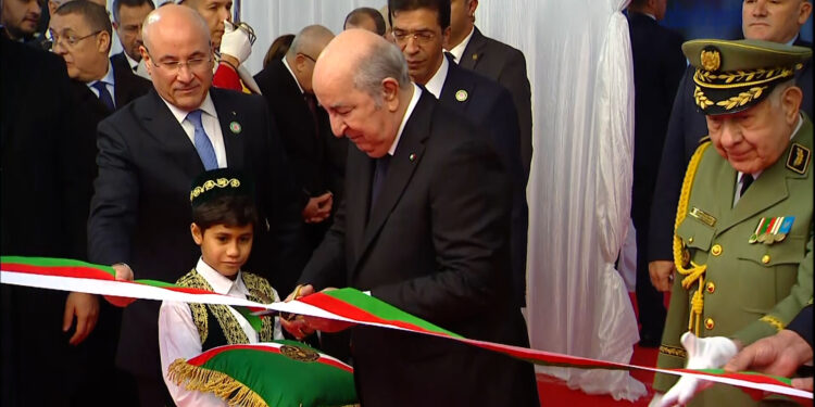 Industrie : Tebboune met en avant les progrès qualitatifs réalisés par l’Algérie