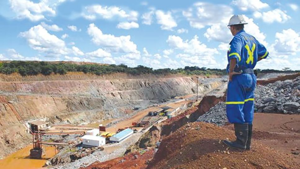 Exportation de 10 000 tonnes de feldspath prévue en 2025