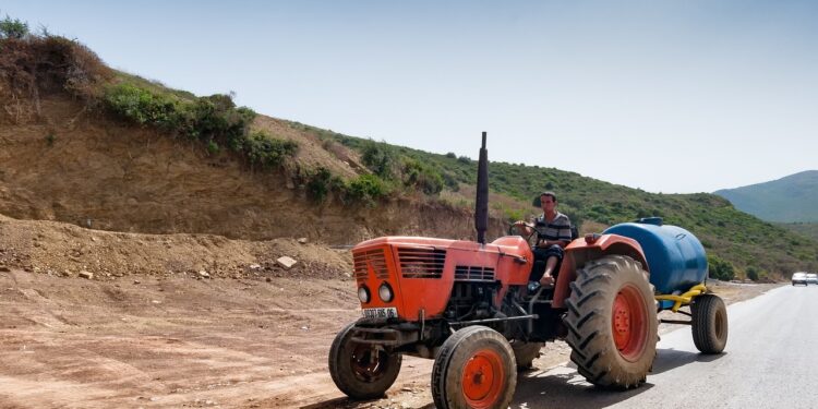 Les équipements agricoles de moins de 7 ans éligibles à l'autorisation de dédouanement