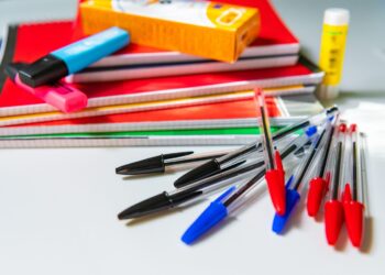 Production de fournitures scolaires : L’appel de Zitouni aux investisseurs