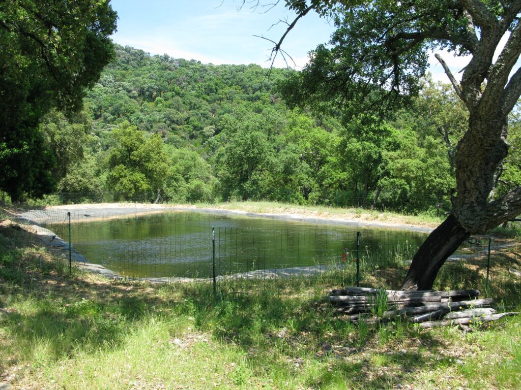 Projet de réalisation de 10 réservoirs d'eau en milieu forestier