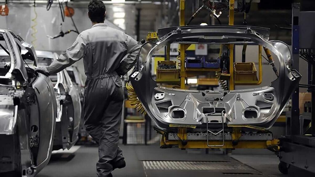 «IVECO» propose de fabriquer des véhicules utilitaires en Algérie