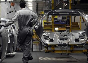 «IVECO» propose de fabriquer des véhicules utilitaires en Algérie