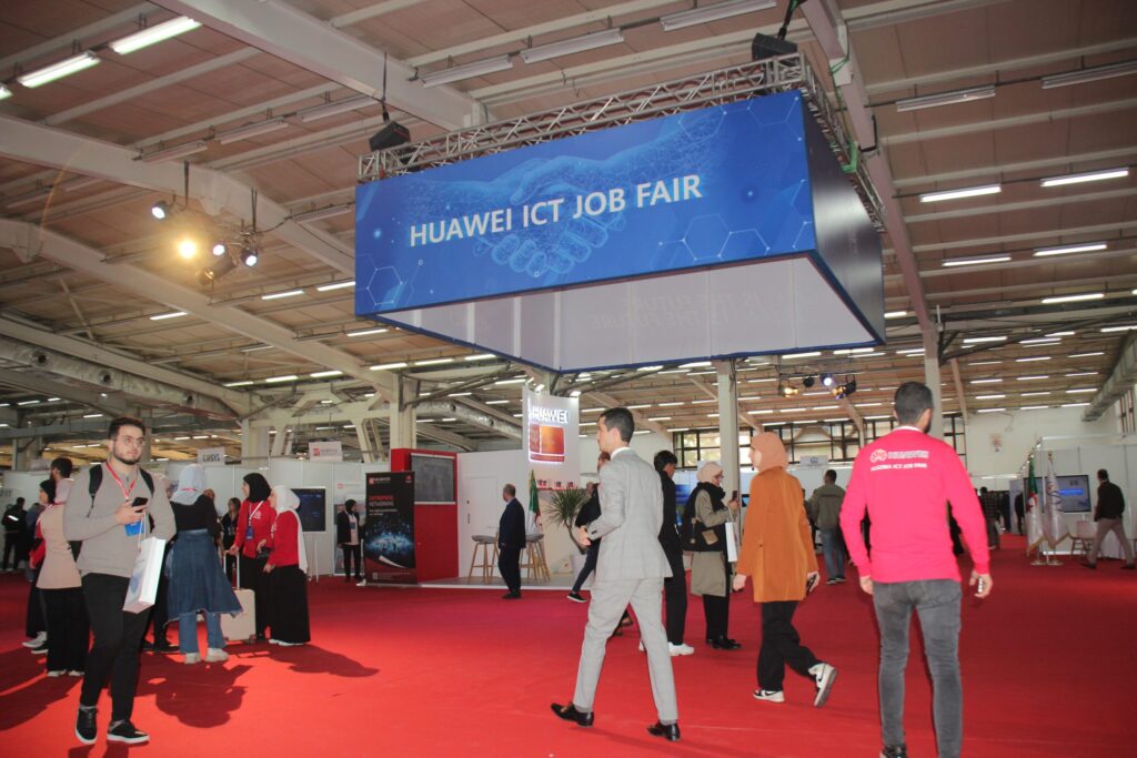Ouverture du Salon «ICT Job Fair 2024» de Huawei à la Safex d'Alger