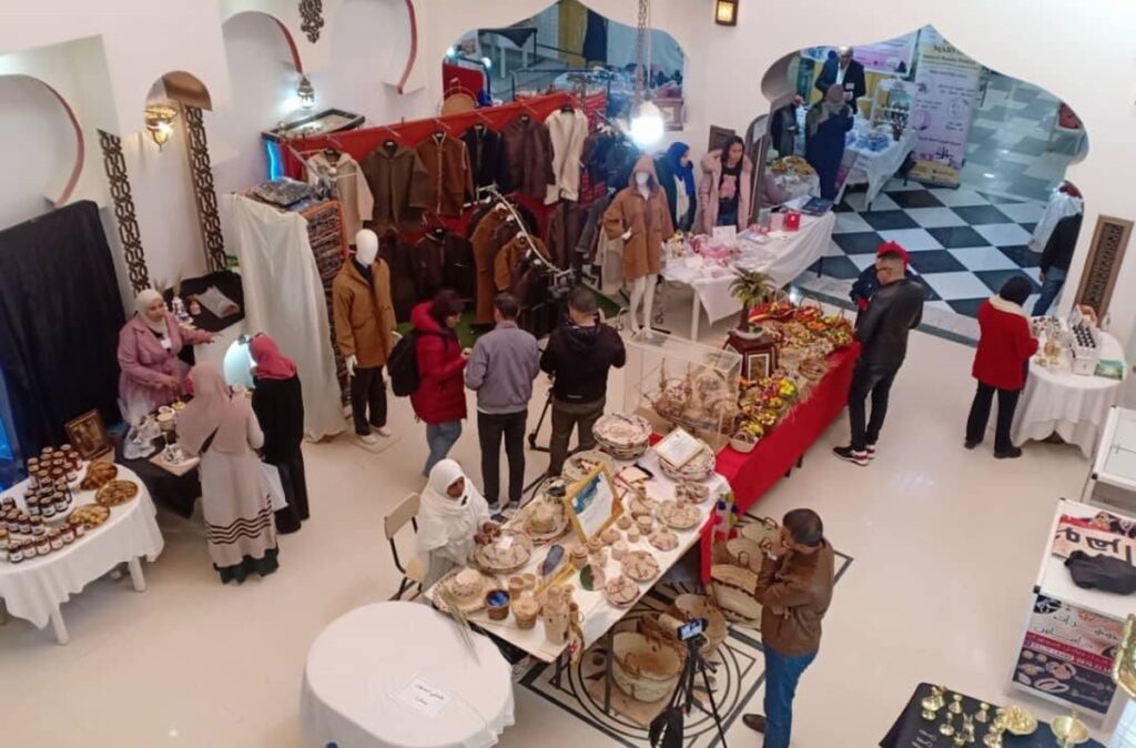 Biskra : 70 artisans à l’ouverture du Salon national des dérivés du palmier et bibelots
