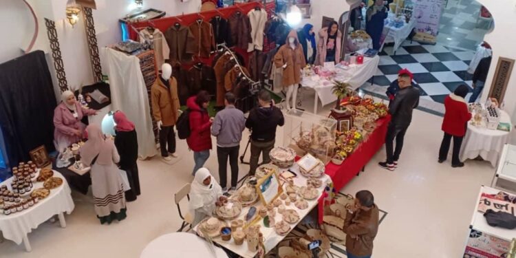 Biskra : 70 artisans à l’ouverture du Salon national des dérivés du palmier et bibelots