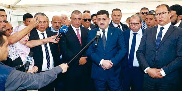 Le ministre de l'Hydraulique, Taha Derbal