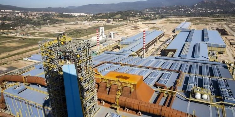 Jijel : Algerian Qatari Steel a exporté 700.000 tonnes de produits sidérurgiques en 2024
