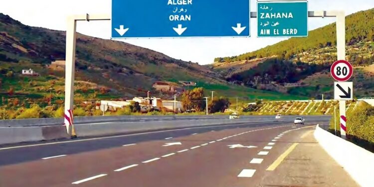 Autoroute des Babors : Optimiser les services du port et désenclaver les zones de montagne
