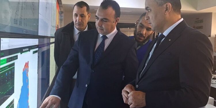 Télécoms : Zerrouki en visite à Algérie Télécom et Algérie poste