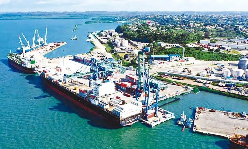 Des ports aux chemins de fer : L’État accélère la transformation des infrastructures