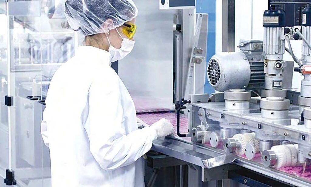 Production pharmaceutique : 76 % des besoins du pays assurés