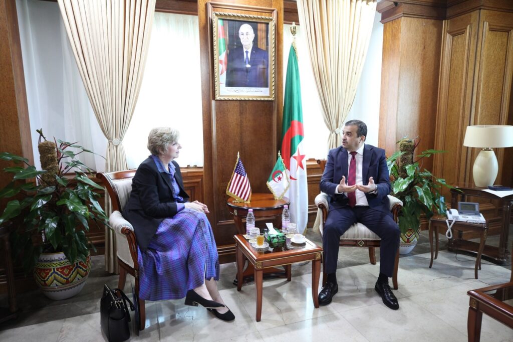 Le ministre d'Etat, ministre de l'Energie, des Mines et des Energies renouvelables, Mohamed Arkab, a reçu, lundi, l'ambassadrice des Etats-Unis d'Amérique en Algérie, Elizabeth Moore Aubin