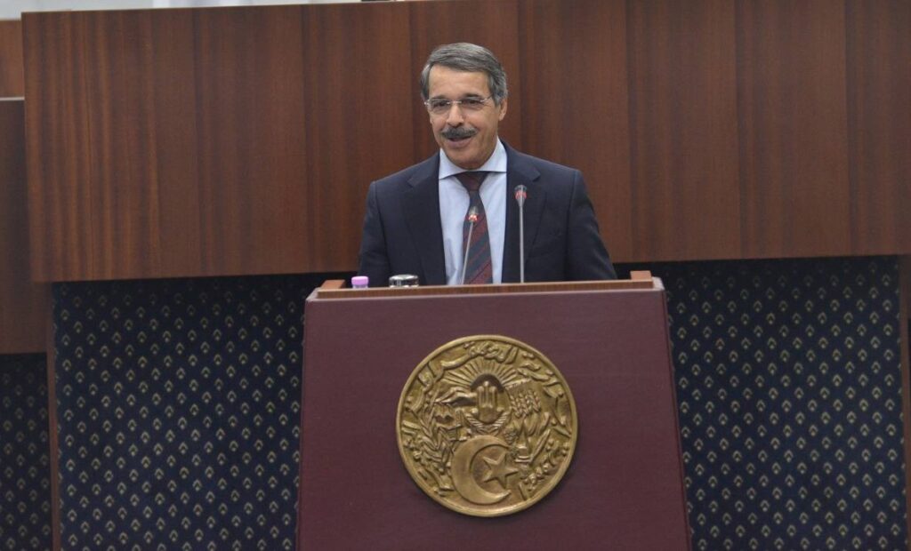 Le ministre des Finances, M. Abdelkrim Bouzred