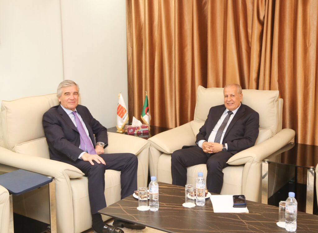 Gaz : Sonatrach et Naturgy examinent les moyens de renforcer la coopération