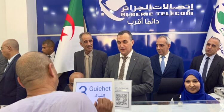 Le ministre de la Poste et des Télécommunications, Sid-Ali Zerrouki en visite à El-Oued