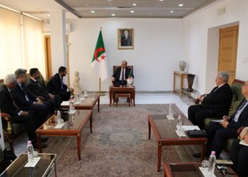 Le ministre de l'Industrie, Sifi Ghrieb a reçu lundi à Alger, une délégation omanaise représentant la société Hyundai Motors Manufacturing Algeria