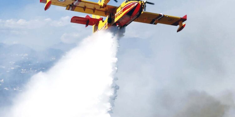 De gros moyens terrestres et aériens mobilisés : L’Etat muscle son dispositif anti-incendie