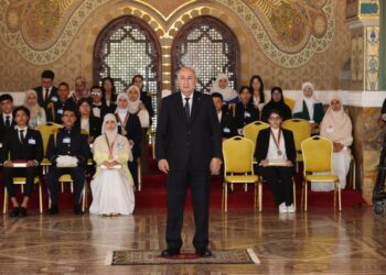 Le président de la République, M. Abdelmadjid Tebboune, a présidé, hier lundi au Palais du Peuple (Alger), la cérémonie de distinction des meilleurs lauréats du Baccalauréat et du Brevet d'enseignement moyen