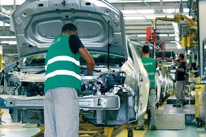 Sous-traitance, innovation, intégration locale : Nouveau plan pour l’industrie automobile