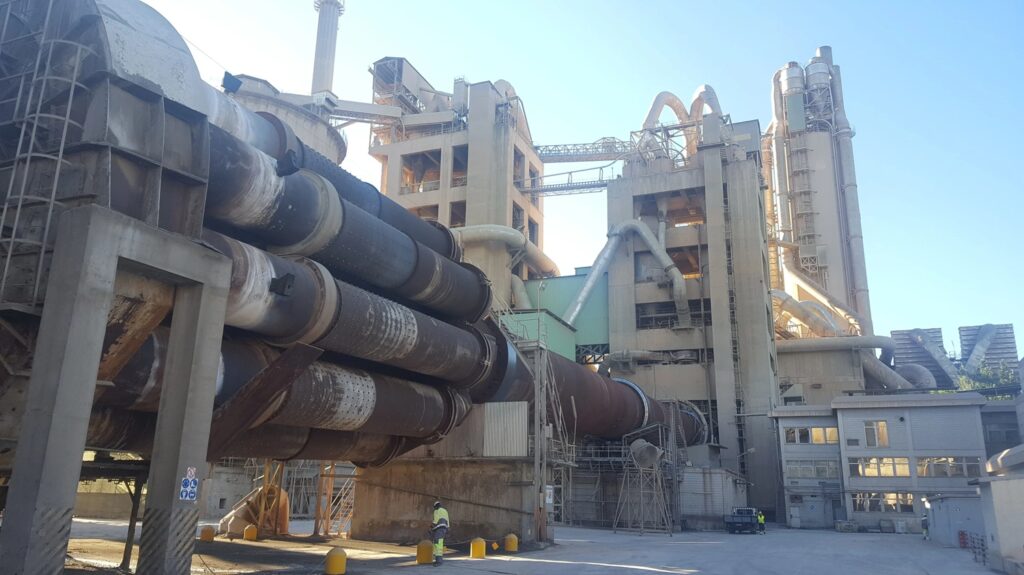 Industrie du ciment : Lancement de trois projets pour une production verte