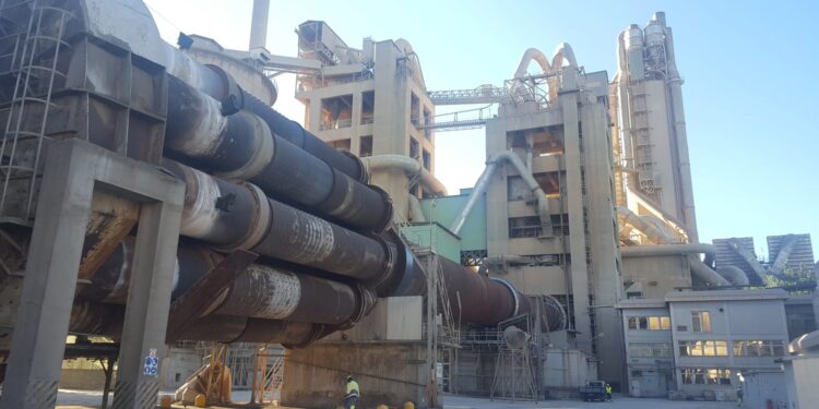Industrie du ciment : Lancement de trois projets pour une production verte