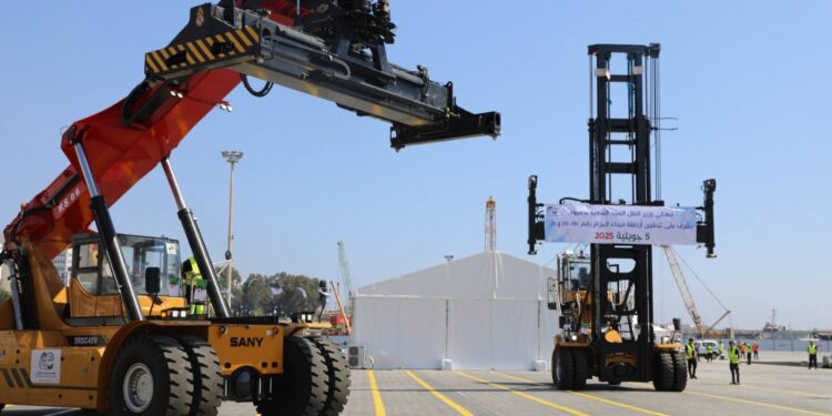 Port d’Alger : Remise en service de trois quais pour renforcer le traitement des conteneurs