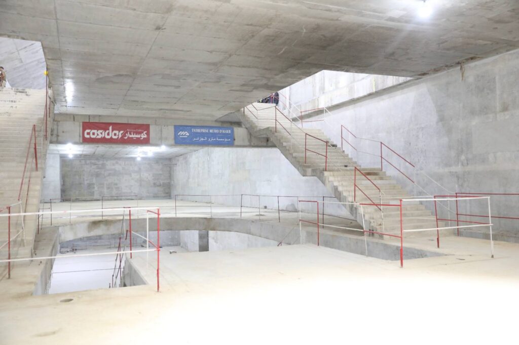 Métro d'Alger : Mise en place du système global des lignes El Harrach-aéroport et Ain naadja-Baraki