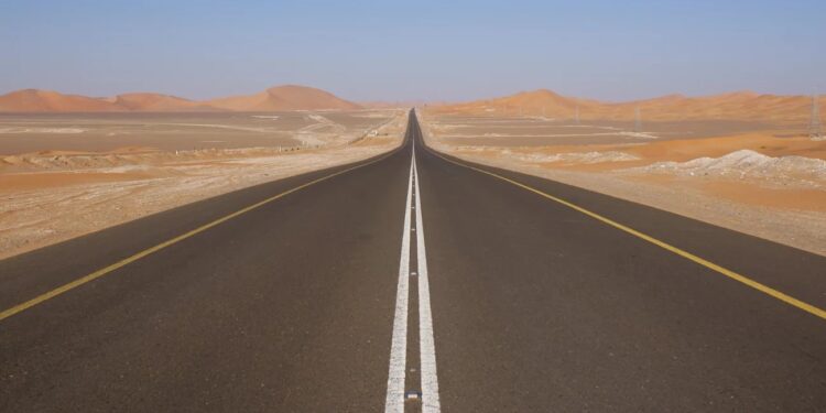 La route transsaharienne : Symbole de l'engagement algérien pour une Afrique intégrée