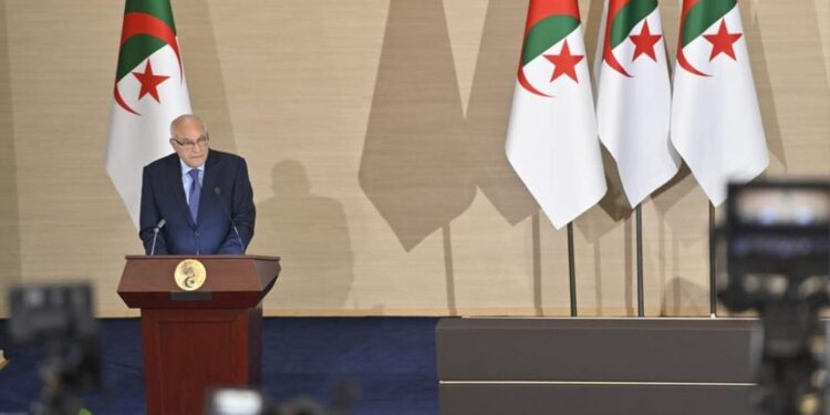 Ahmed Attaf dresse le bilan de la foire du commerce intra-africain : des résultats record