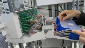 Internet : La fibre optique à l’échelle nationale "début 2027"