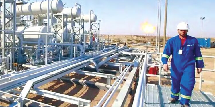 Face à l’accélération du déclin de la production mondiale de pétrole et de gaz : Nécessité d’investir 540 milliards de dollars/an