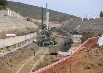Ligne minière Est et extension du port phosphatier d’Annaba : Des mesures pour accélérer les travaux
