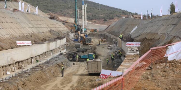Ligne minière Est et extension du port phosphatier d’Annaba : Des mesures pour accélérer les travaux