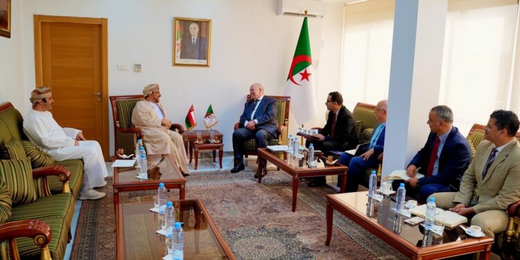 Algérie/Sultanat d'Oman : Les investissements communs dans la construction de bus et de véhicules utilitaires au menu