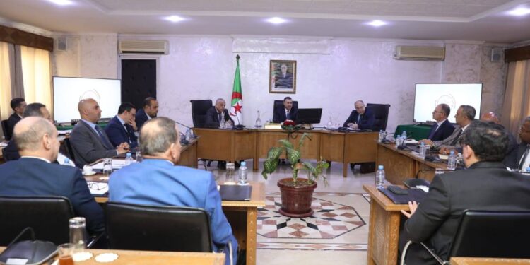 Le ministre de l’Intérieur, des Collectivités locales et des Transports, M. Saïd Sayoud, a procédé hier au Palais du Gouvernement, à l’installation de Said ARABET en tant que Président-directeur général du groupe national de transport terrestre de marchandises Logitrans