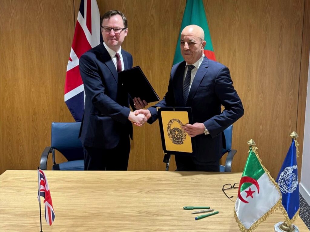 Algérie-Grande Bretagne : Signature d'un mémorandum d'entente dans le domaine de l'analyse des empreintes électroniques