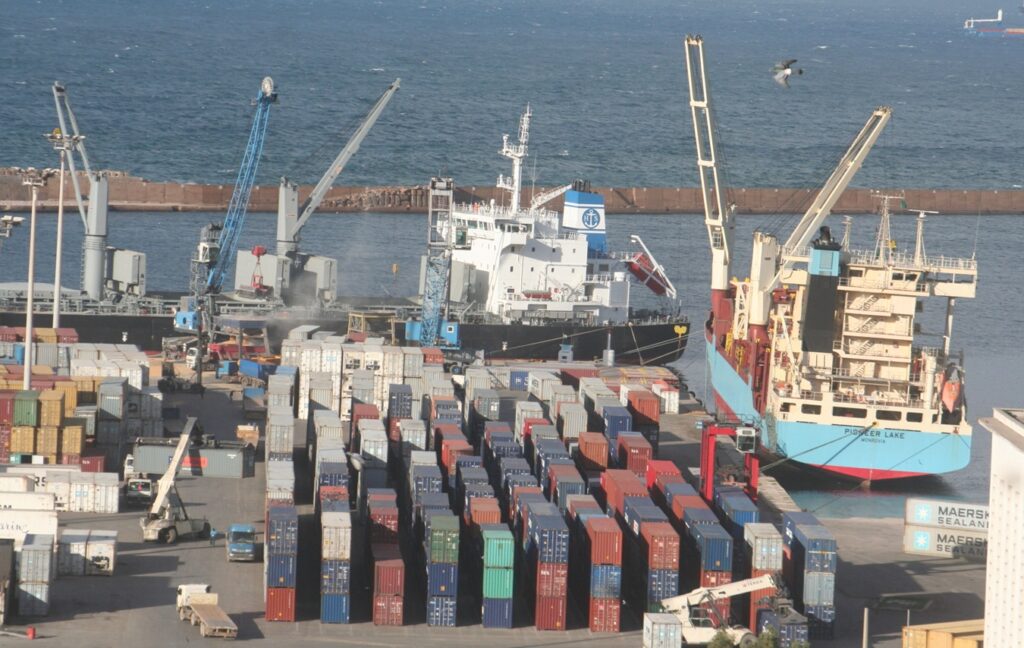 Port d’Oran : Le terminal à conteneurs renforcé par de nouveaux équipements