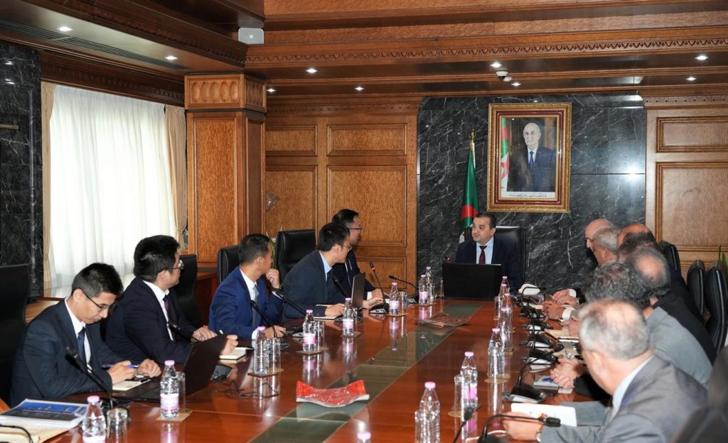 Energie : Arkab reçoit le P-DG du groupe chinois Anton
