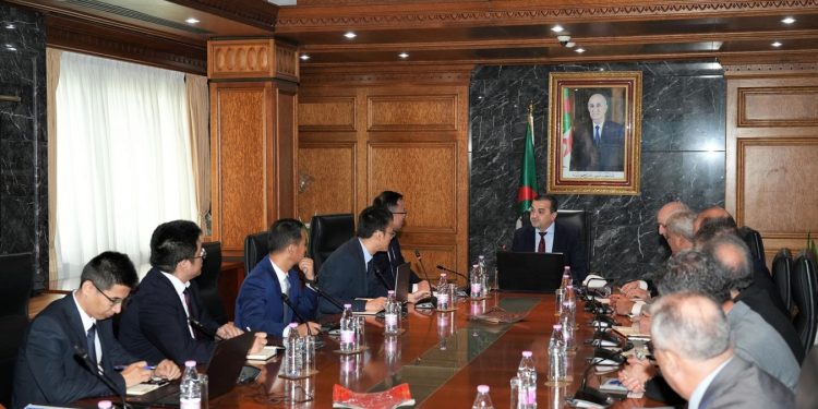 Energie : Arkab reçoit le P-DG du groupe chinois Anton