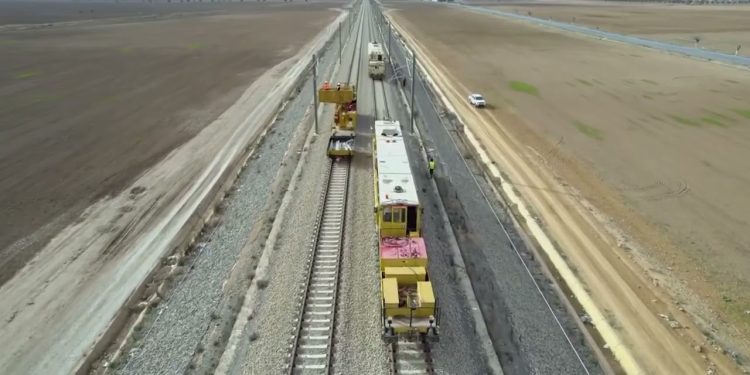 Modernisation et expansion du réseau ferroviaire : 2 400 milliards de DA mobilisés par l’État