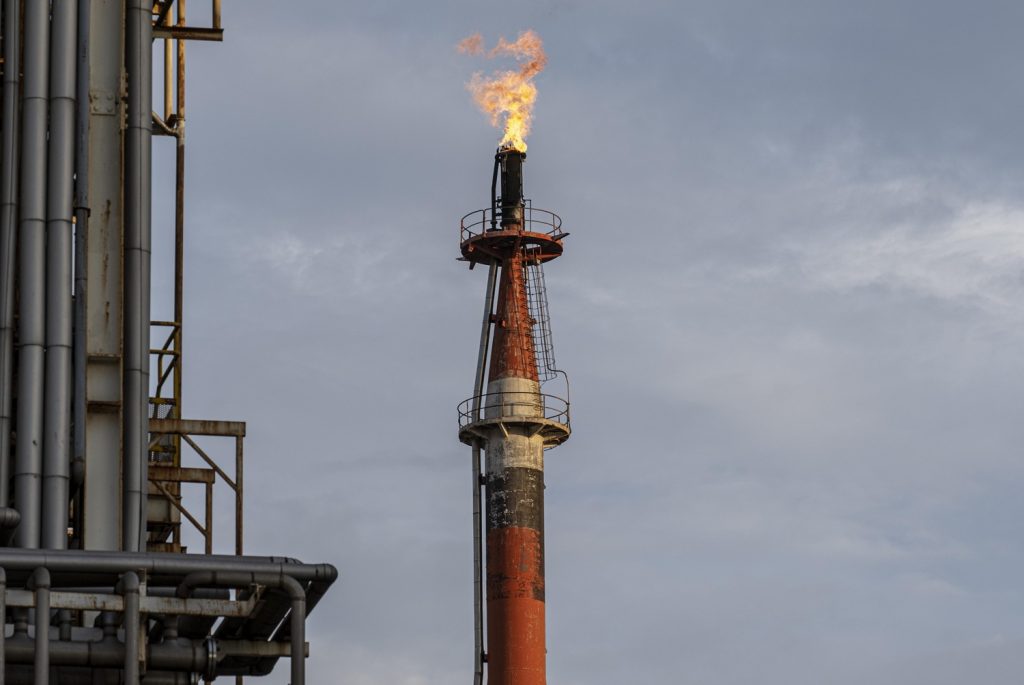 Pétrole : Le brut Brent se maintient au-dessus de 64 dollars le baril