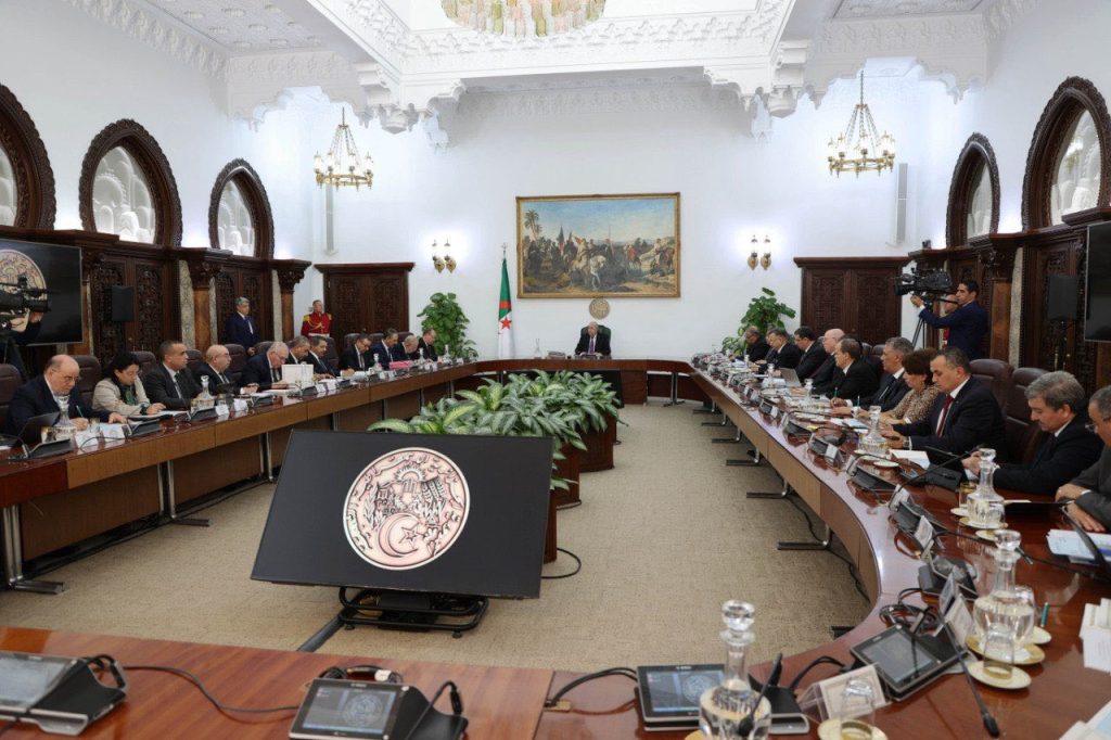 Conseil des ministres : Sévère avertissement du Président aux gestionnaires de l’AEP