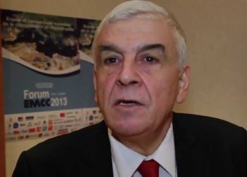 Docteur Mourad PREURE est un expert pétrolier international