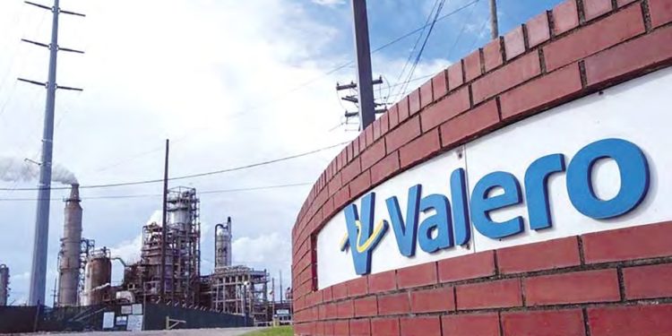 Le pétrole brut vénézuélien sur le marché : Le raffineur américain Valero importera jusqu’à 6,5 millions de barils