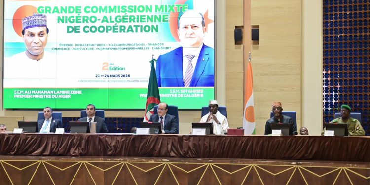 Sifi Ghrieb au Niger : «Accélérer la réalisation du TGSP, de la route transsaharienne et la dorsale fibre optique»
